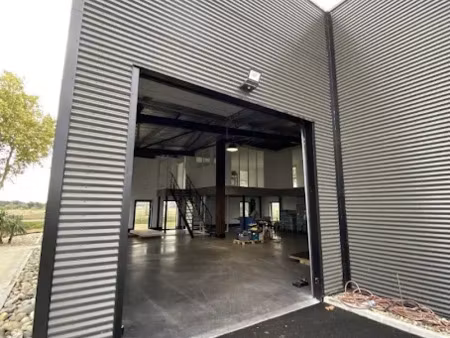 location locaux professionnels 270 m² à pibrac (31820)  2 390 €