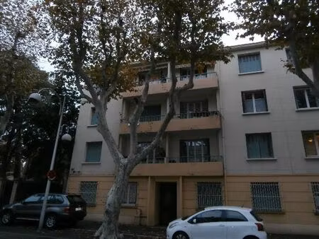 location appartement 3 pièces 56 m² à salon-de-provence (13300)