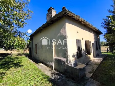 maison a renover avec grand terrain