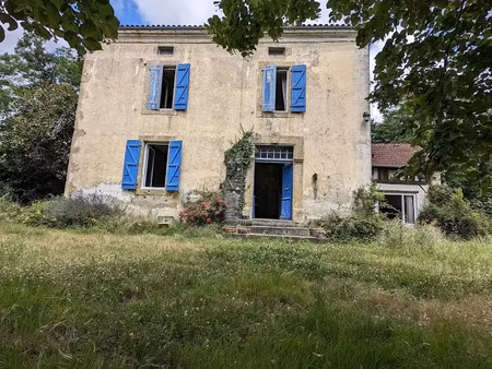 vente propriété 7 pièces 200 m² à sauveterre (65700)  160 000 €