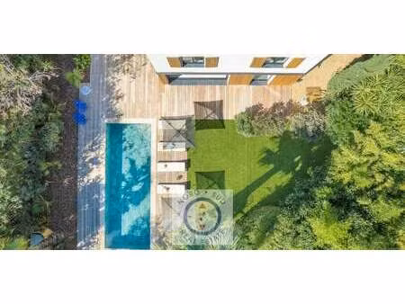 villa avec piscine et jardin la croix-valmer (83)