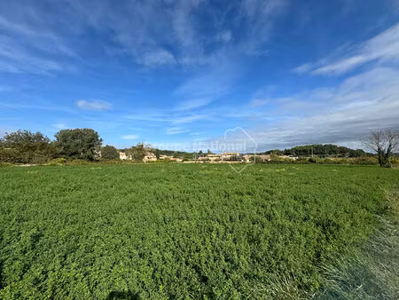 terrain non constructible de 4640m2 en limite d'une zone constructible