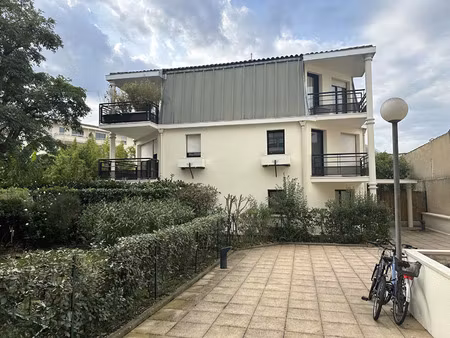 location appartement 4 pièces 94 m² à bordeaux (33000)