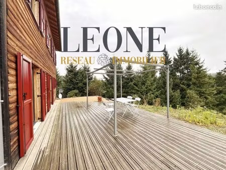 villa 4 pièces 150 m²