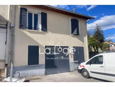 location locaux professionnels 105 m² à gap (05000)  540 €