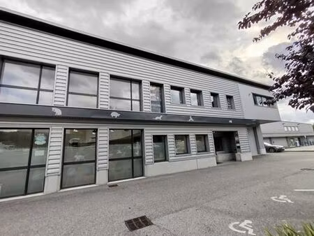 bureau de prestige de 62 m2 en location - sillingy  france