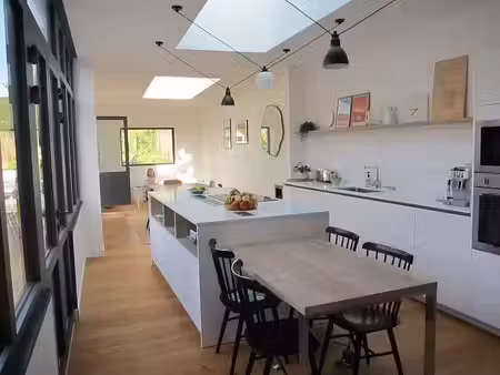 maison 6 pièces  curgies