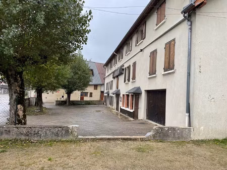 centre ville - ancien hôtel 1.115 m2 de terrain et 763 m2 ha