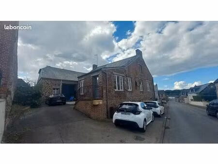 immeuble 9 pièces 99 m²