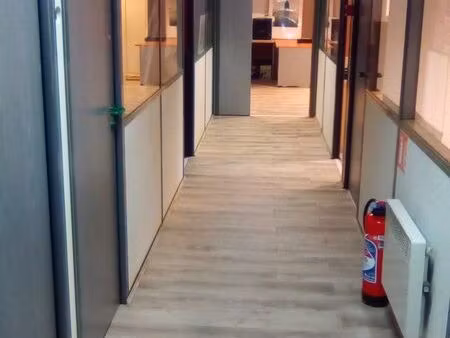 bureaux de 10 à 50 m2 a louer