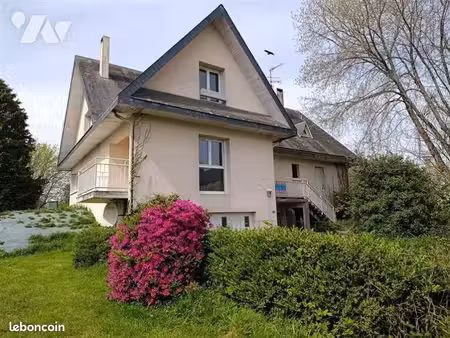 pavillon 8 pièces 294 m²