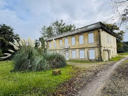 local 600 m² lormont