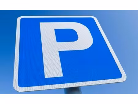 staanplaats in ondergrondse parking in hartje waregem.