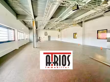 location local commercial la crau 83260 - - surface privée
