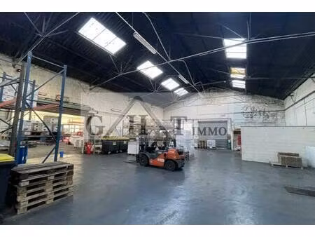 vente local industriel 1100 m² brie-comte-robert (77170)