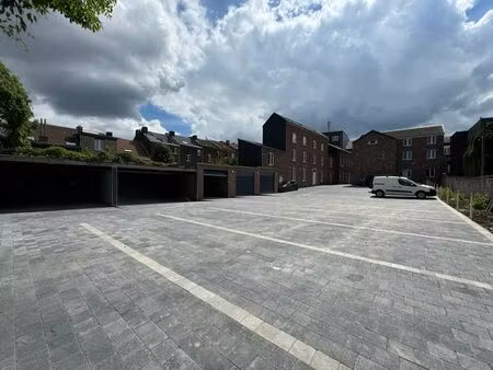 parking à louer dans le quartier de saint laurent