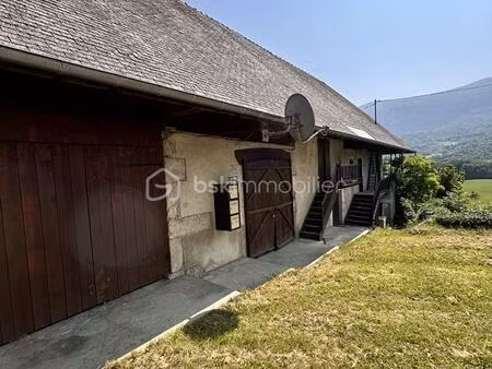 corps de ferme de 120 45 m² à cusy