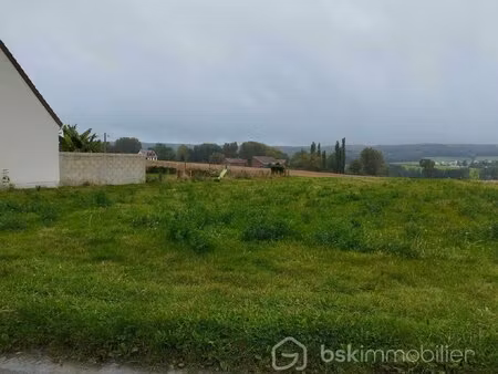 terrain de 1 096 m² à evricourt