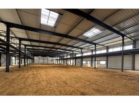 vente/location local d'activités amblainville 8 190 m²