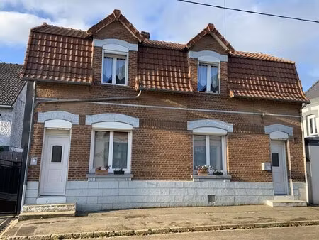 en vente maison 131 m² – 174 000 € |croisilles