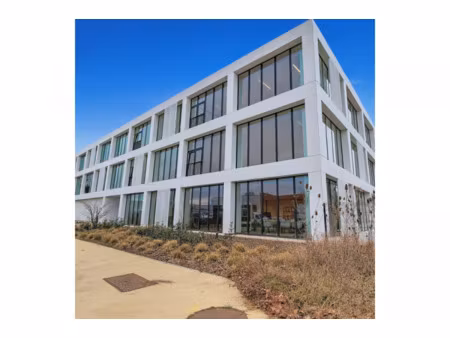 à louer local commercial 98 m² – 1 225 € |nivelles