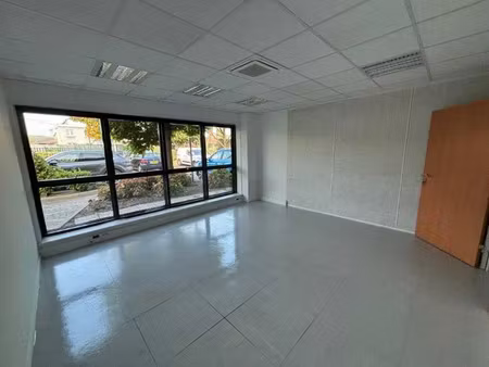 bureaux a louer dans un batiment de standing