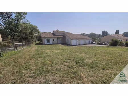 vente maison 6 pièces 164 m² à blanzac-porcheresse (16250)  165 000 €