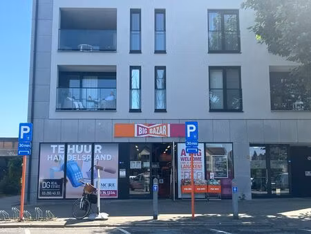 surface commerciale à louer à molenweideplein 18 lanaken (rbr55511)