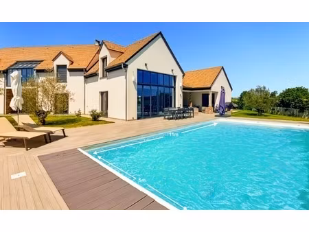 magnifique propriété contemporaine de 11 pièces!!!