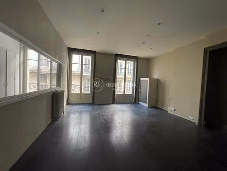 bureaux de 208.65 m2 rue grenette lyon 69002