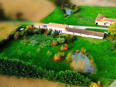 vente immeuble 12 pièces 321 m² à saint-martin-l'ars (86350)  350 000 €