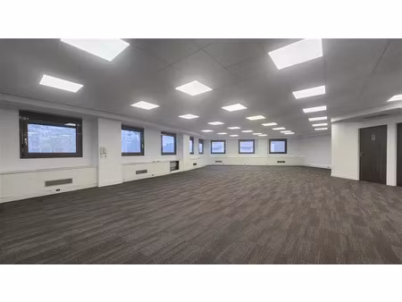 location locaux professionnels 201 m² à la garenne-colombes (92250)  4 997 €
