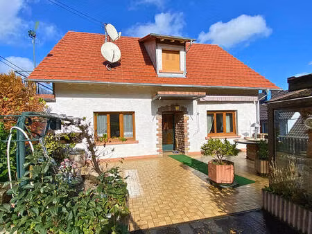 maison à rénover avec dépendances - 8 81 ares