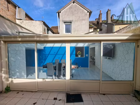 cheroy (89) - maison de ville rénovée de 228 m2 avec 4 chamb