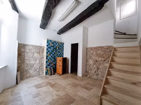 à vendre : charmante maison de village à montmeyan  proche d