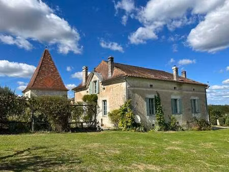 vente maison 10 pièces 330 m² saint-romain (16210)