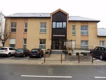 location commerce 1 pièce 15 m² à laissac-sévérac l'église (12310)