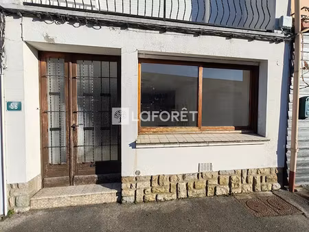 location locaux professionnels 2 pièces 45.7 m² à hesdin (62140)  160 €