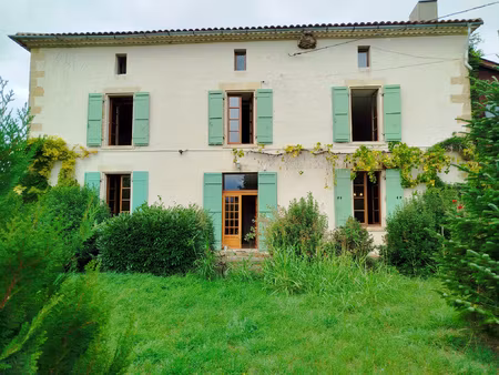 grande maison de charme avec parc arboré  dépendances et app