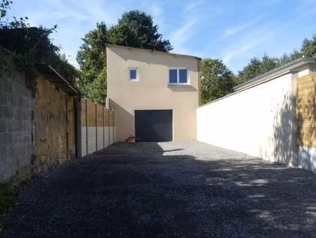 vente garage et parking à longueville (50290) : à vendre / 85m² longueville