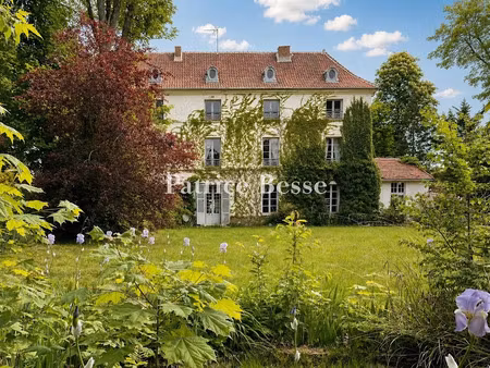 vente manoir 15 pièces 280 m² à tournan-en-brie (77220)  600 000 €