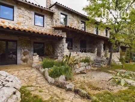 maison de luxe 10 chambres en vente à balazuc  france