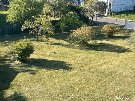 terrain constructible de 621 m2