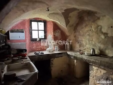 maison 8 pièces 150 m²