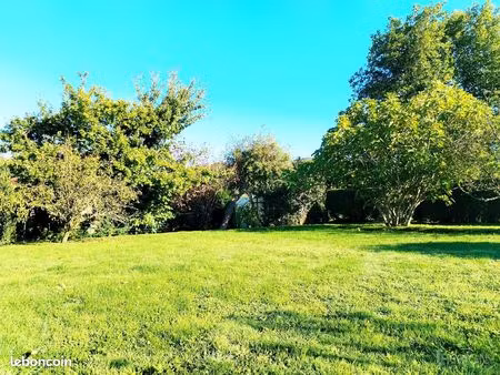 terrain 733 m² bourseville