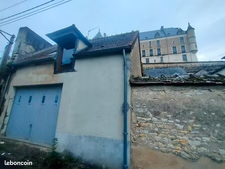ancienne maison 40m2 + garage isolé 50m2 avec compteur + jardin 40m2
