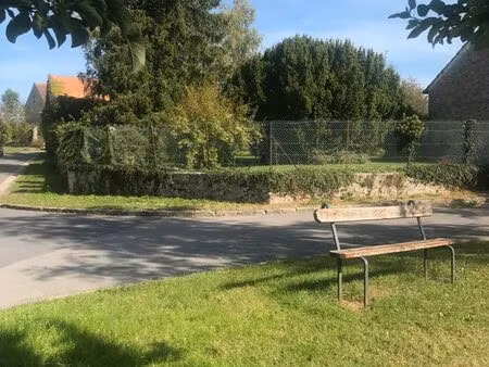 terrain plat 618 m² grdes facades/ nbx choix hors zone abf