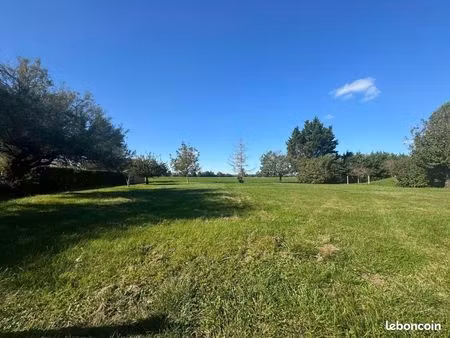 terrain 1 200 m² garrevaques