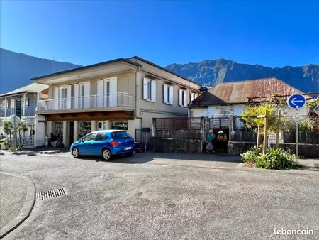 maison 12 pièces 421 m²