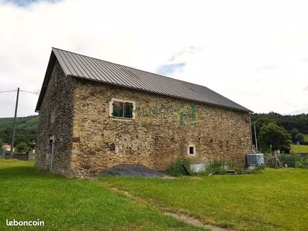 maison 1 pièce 300 m²